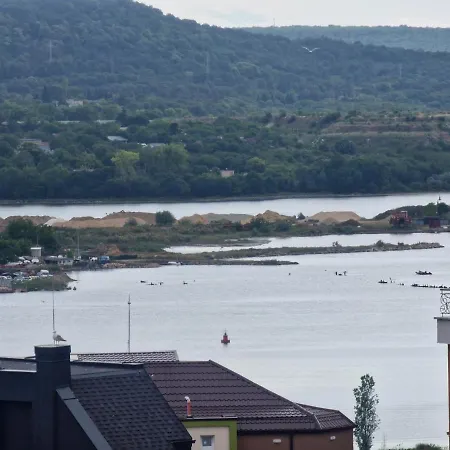 просторен Apartamento